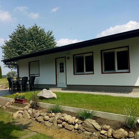 Behaglicher Bungalow Fuer Mensch Und Hund Barkhagen Exteriér fotografie